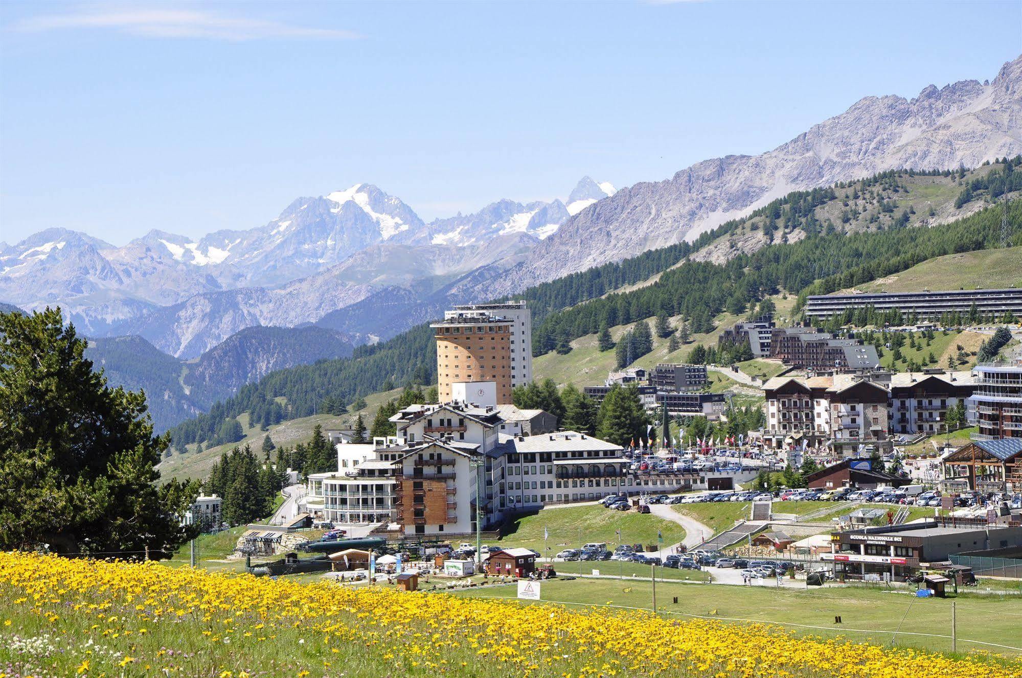 Olimpic Village Th Sestriere Apartments Ngoại thất bức ảnh