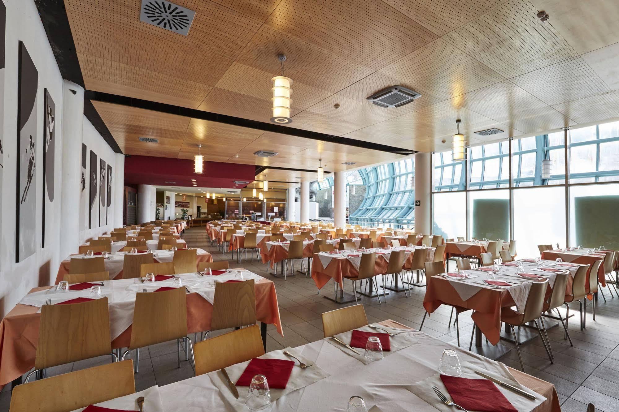 Olimpic Village Th Sestriere Apartments Ngoại thất bức ảnh
